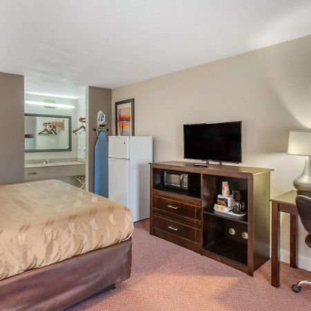 Quality Inn And Suites Port Arthur Nederland Exteriér fotografie