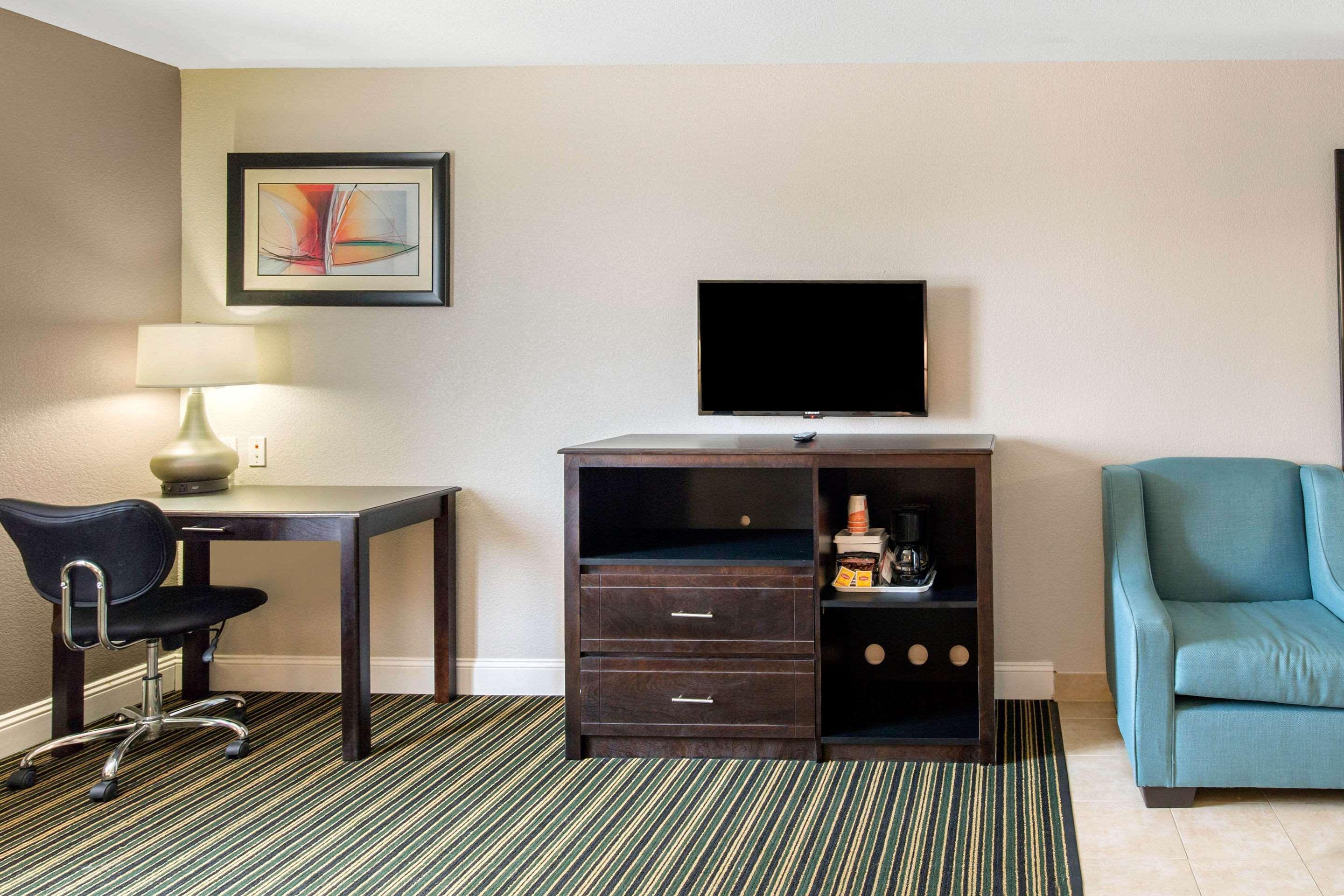 Quality Inn And Suites Port Arthur Nederland Exteriér fotografie