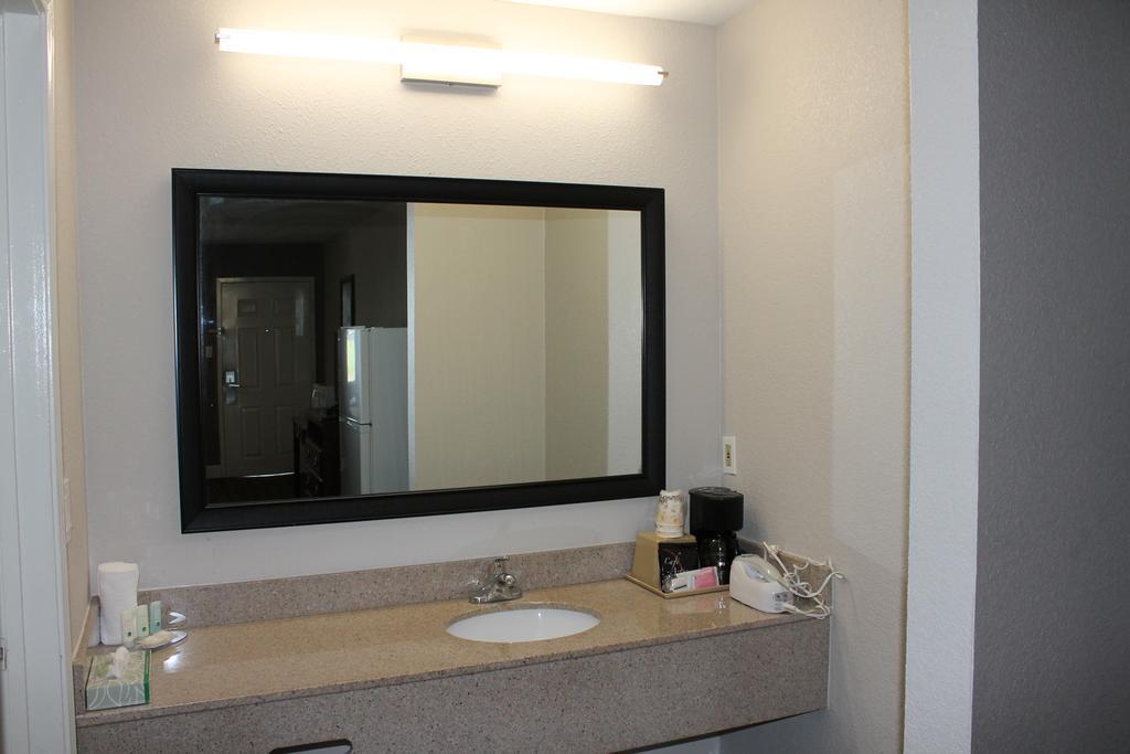 Quality Inn And Suites Port Arthur Nederland Exteriér fotografie